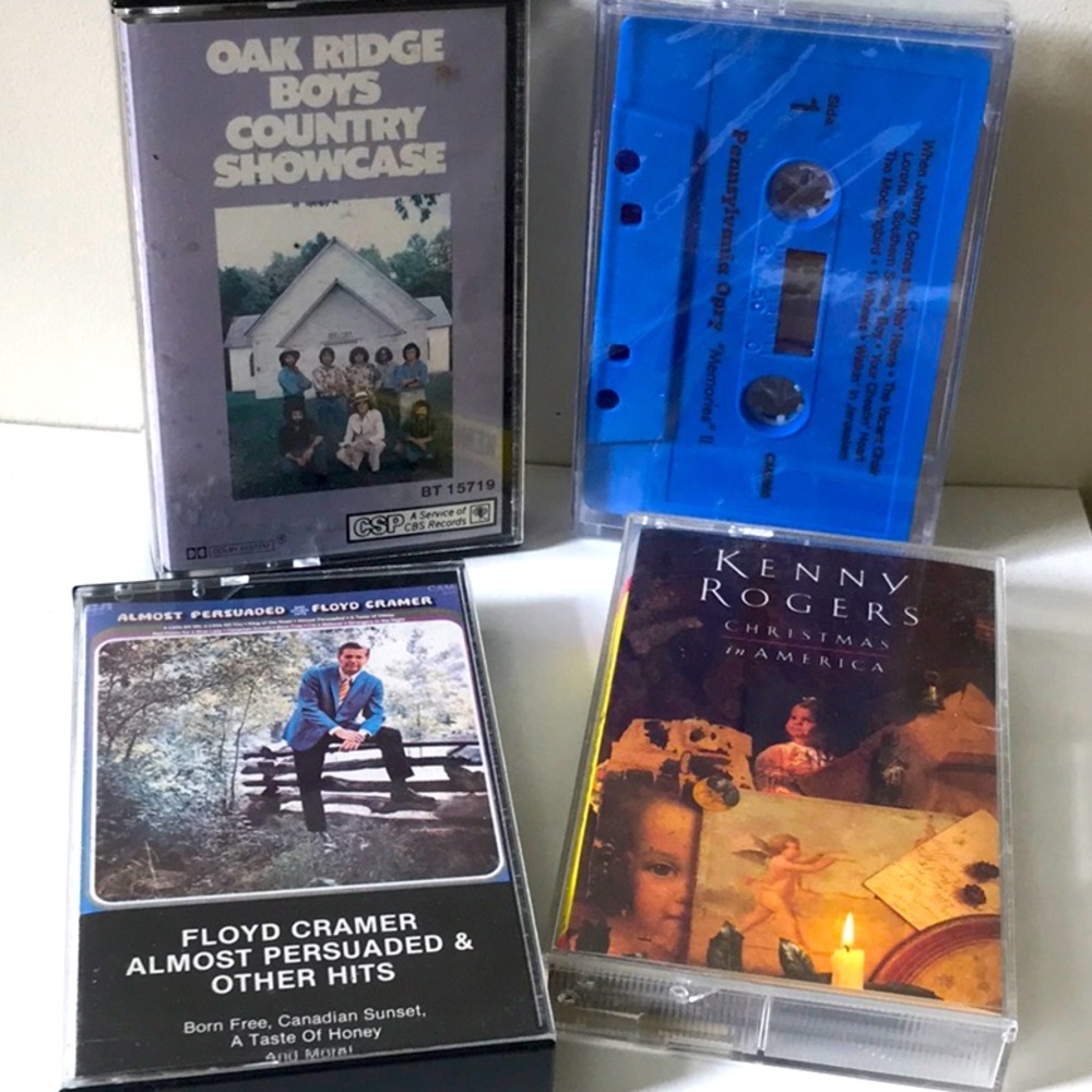 Cassette tapes Kenny Rogers, Oak Ridge Boys, Floyd Cramer,  Pennsylvania Opry